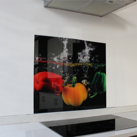 Decorative Glass Wall Tile (598 x 650 x 6mm) Peppers