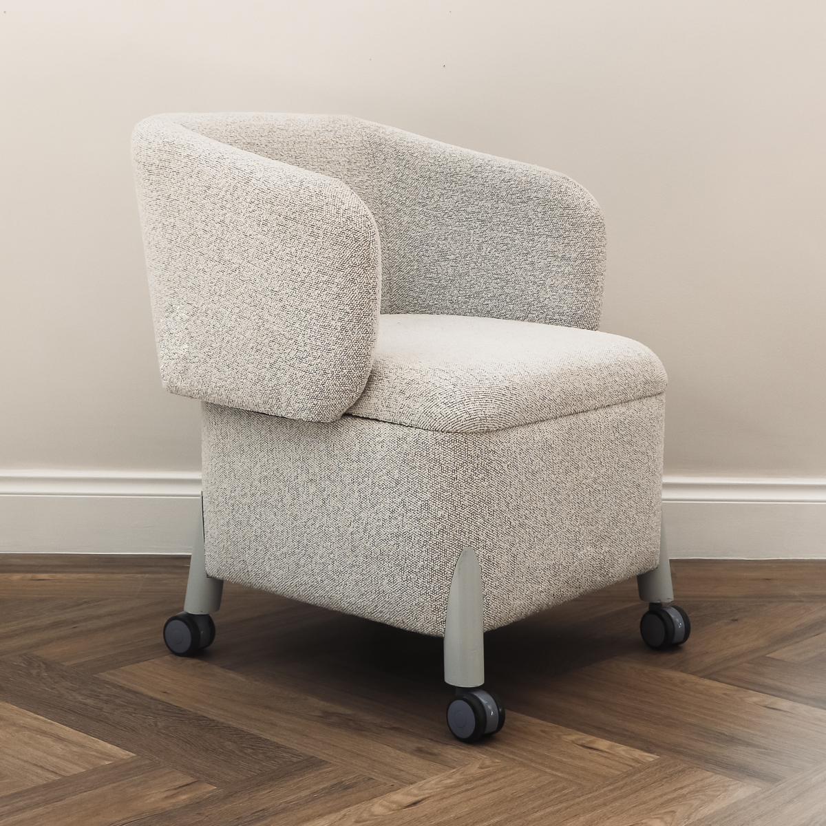 Rocket Chair - full back