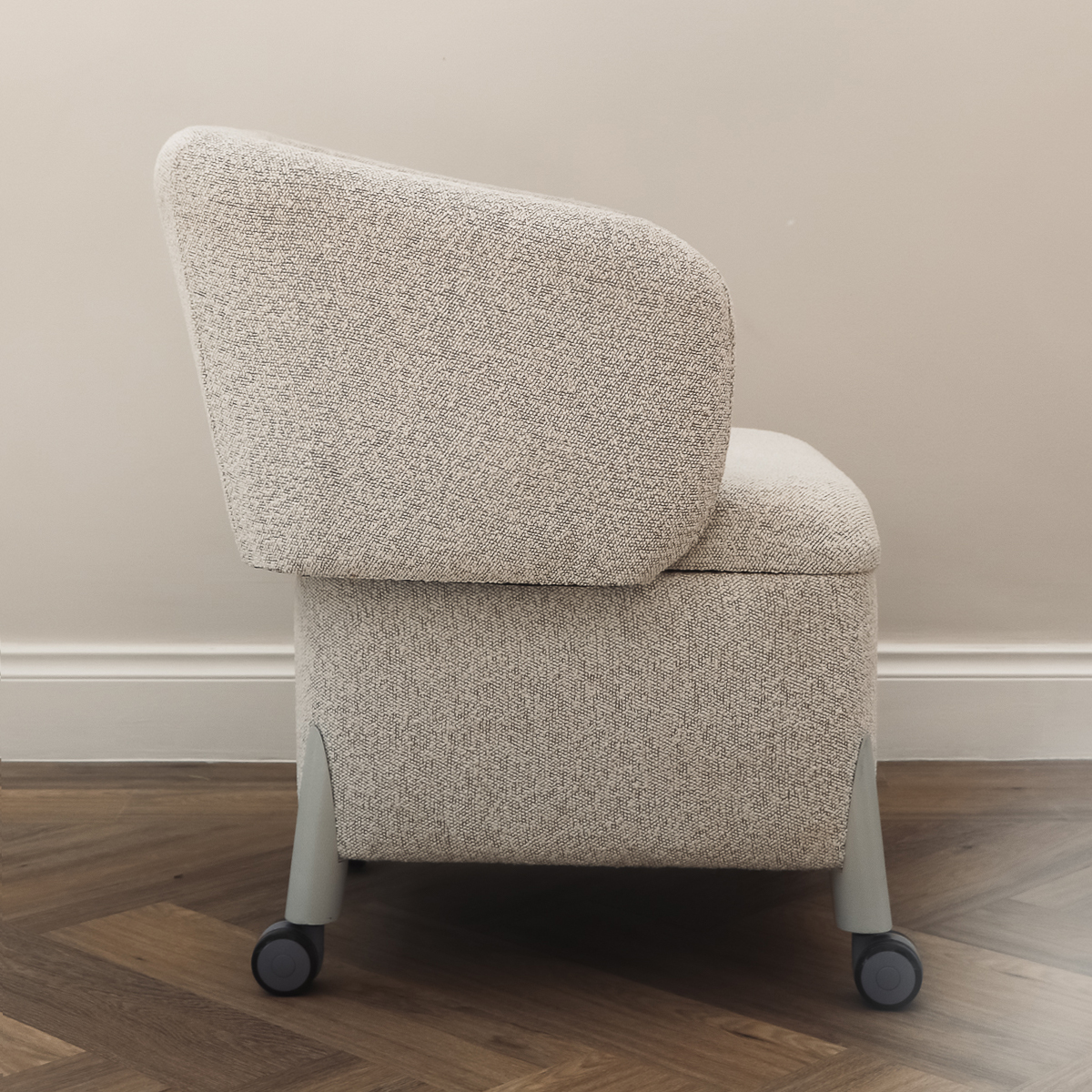 Rocket Chair - full back - Image 7