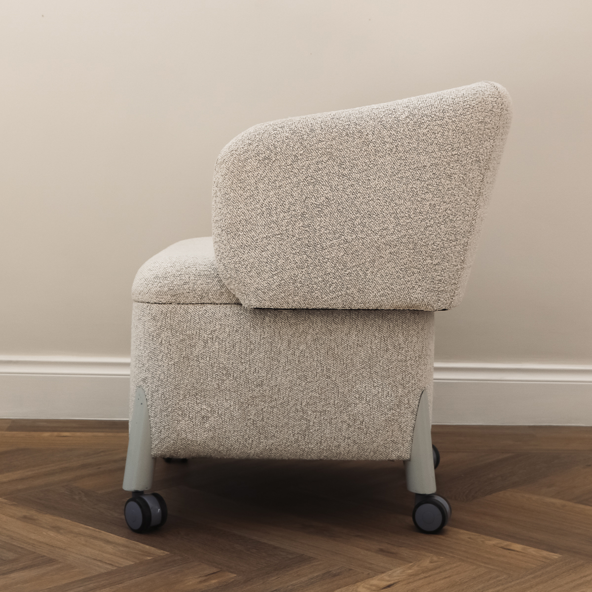 Rocket Chair - full back - Image 4
