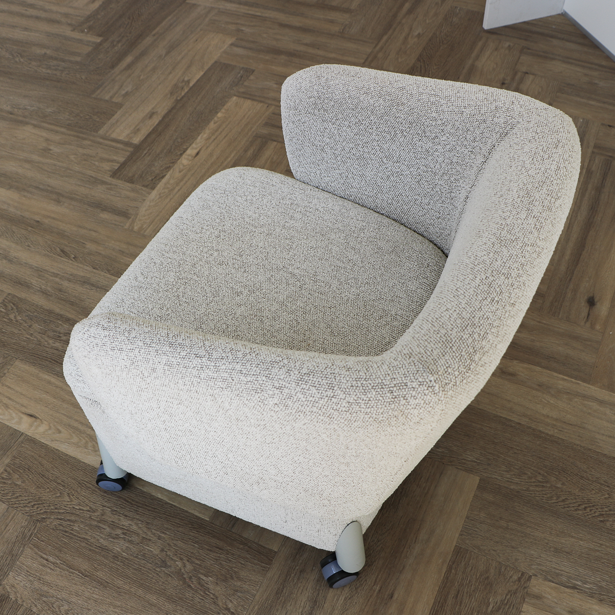 Rocket Chair - full back - Image 5