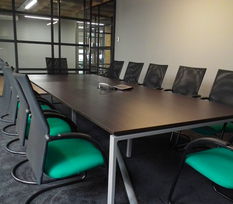 Evolution boardroom table - Image 4